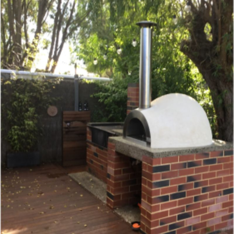 The Real Alfresco Factory Wildfire Courtyard Pizza Oven